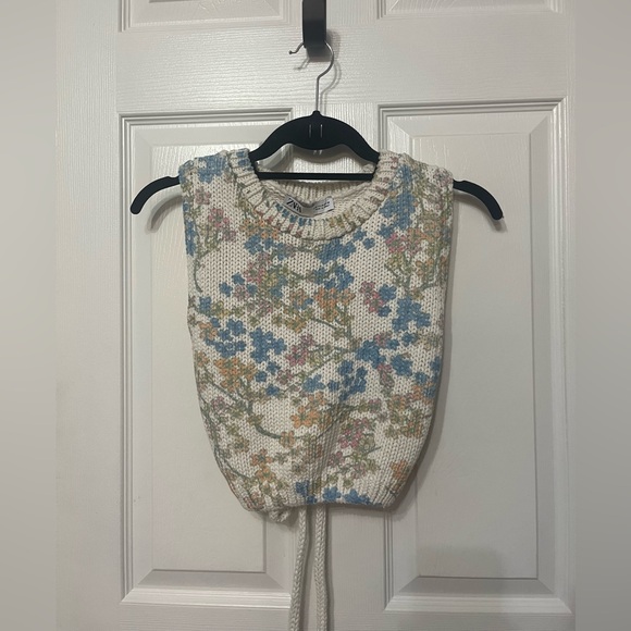 Zara open back sweater tank floral print size medium - Picture 1 of 4
